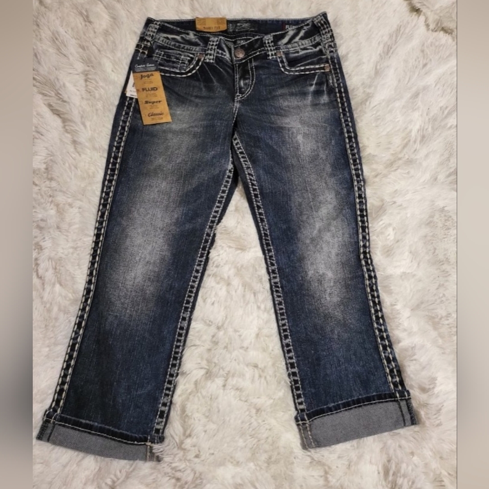 Silver Jeans Mid Rise Suki Fluid Capri  29 x 22.5 Stretch $89 NWT